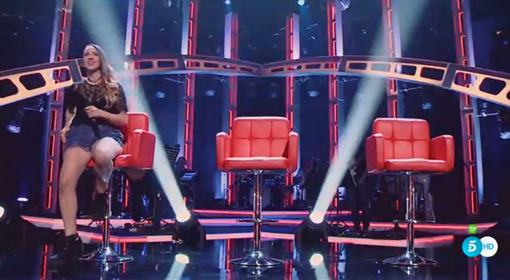 María ha sido la primera en sentarse del grupo de Malú en &#39;La Voz&#39;