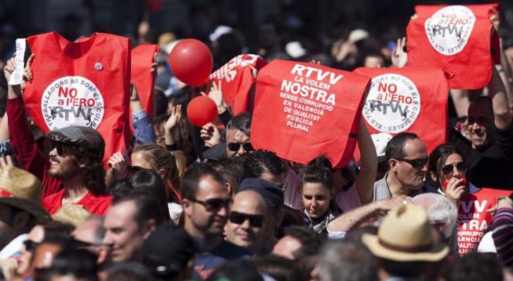 Trabajadores de RTVV durante una de las manifestaciones contra el cierre del canal