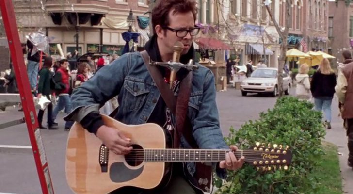 Grant Lee Phillips interpretando una de sus canciones en &#39;Las chicas Gilmore&#39;