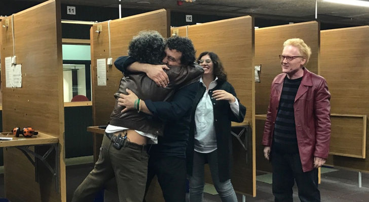 Paco Tous y Fede Celada se abrazan en el reencuentro de 'Los hombres de Paco'