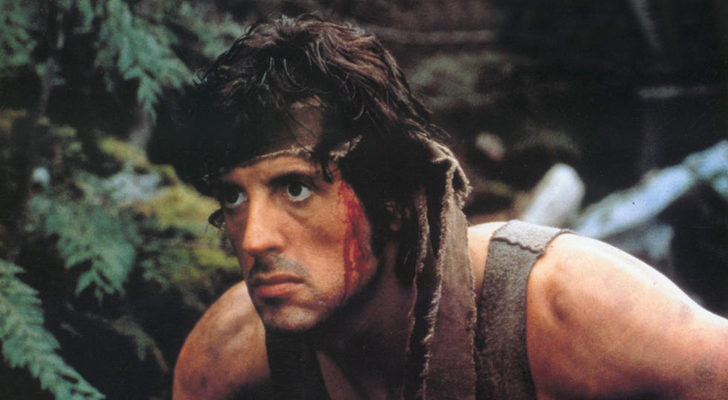 Sylvestre Stallone da vida a John Rambo en las películas de "Rambo"