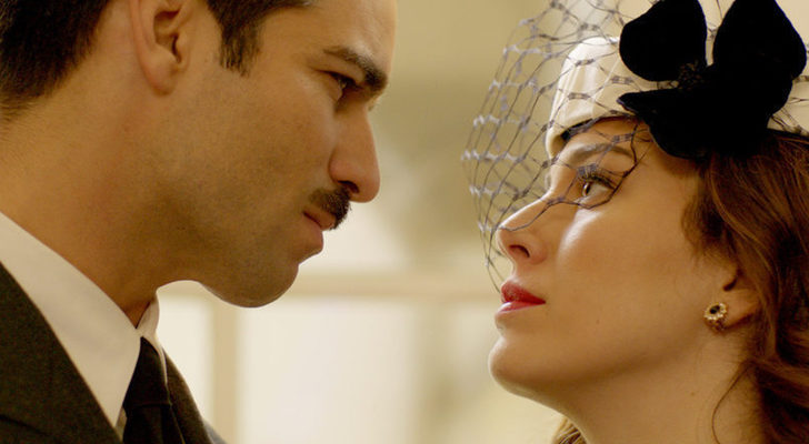 Blanca Suárez y Rubén Cortada en 'Lo que escondían sus ojos'