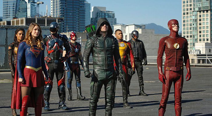 Los superhéroes de The CW unidos contra el mal