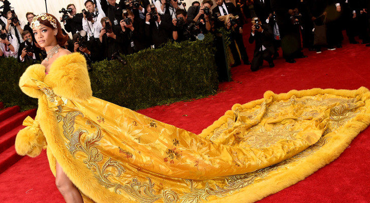 Rihanna aún sueña con sus propios memes