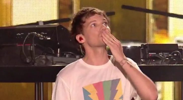 Louis Tomlinson durante su actuación en la final de 'The X Factor'