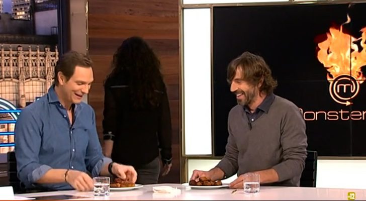 Javier Cárdenas y Santi Millán se dan un atracón de croquetas en 'Hora Punta'