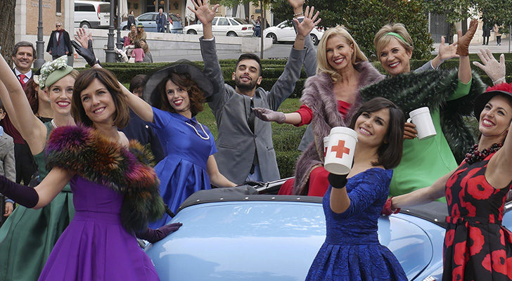 Los rostros femeninos de TVE versionando &quot;Las chicas de la Cruz Roja&quot;