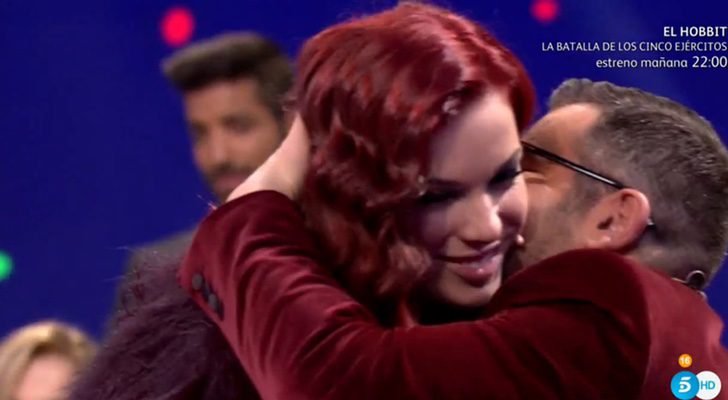 Jorge Javier abrazando a Meritxell en la gala final de 'Gran Hermano 17'