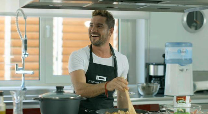 David Bisbal, con las manos en la masa en 'Mi casa es la tuya'
