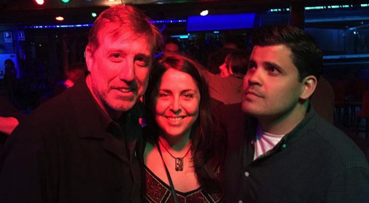 Francisco Roncal y Carmen O. Carbonero junto a Emilio Aragón