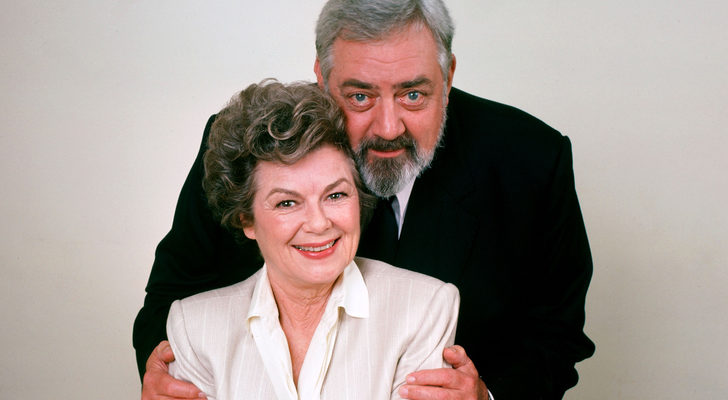 Barbara Hale y Raymon Burr, protagonistas de 'Perry Mason'