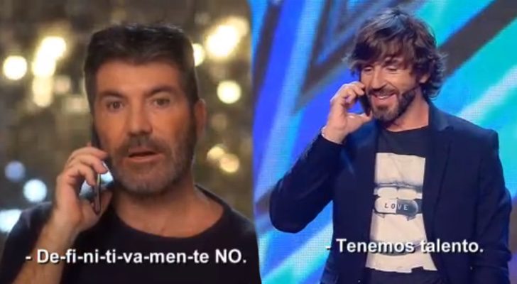 Simon Cowell hablando con Santi Millán