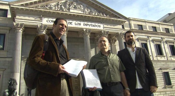 El Consejo de Informativos ya entregó 1.500 firmas en el Congreso en 2014