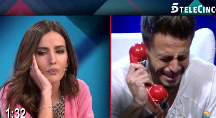 Aylén y Marco durante su llamada telefónica