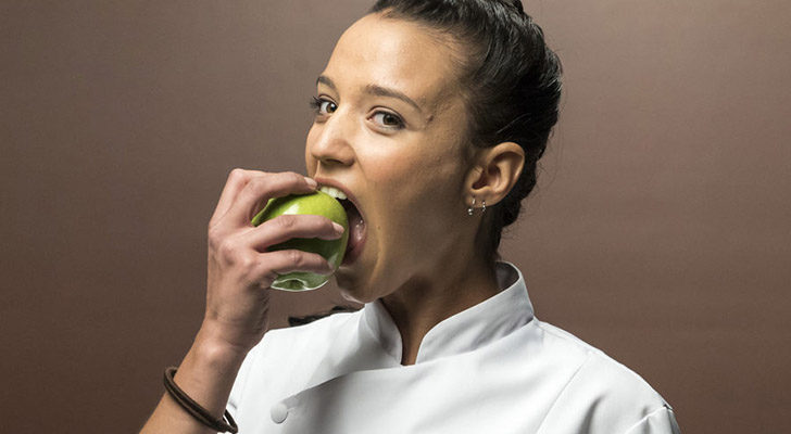 Eva, la concursante más joven de la cuarta edición, es la primera en despedir de 'Top Chef'