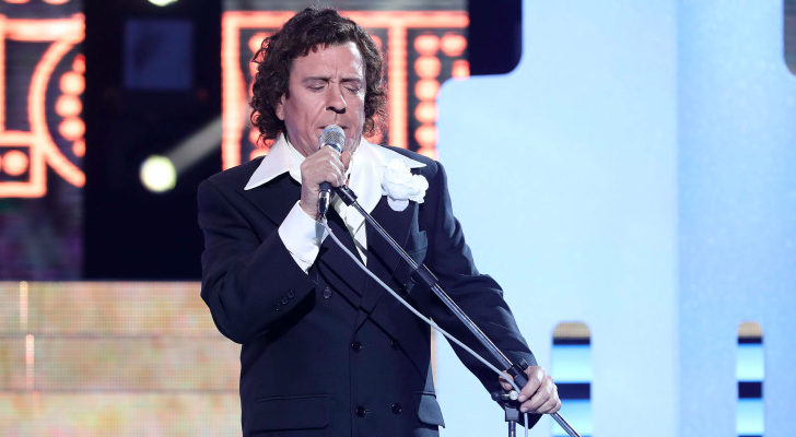  Juan Muñoz cantando "El progreso" de Roberto Carlos