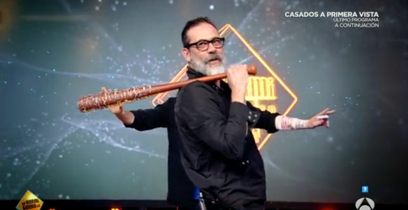 Jeffrey Dean Morgan y Lucille en 'El Hormiguero'