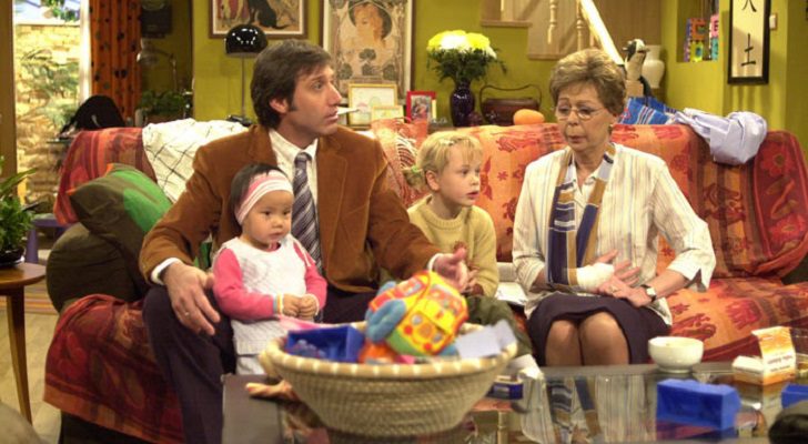 Emilio Aragón protagonizando &#39;Casi perfectos&#39;