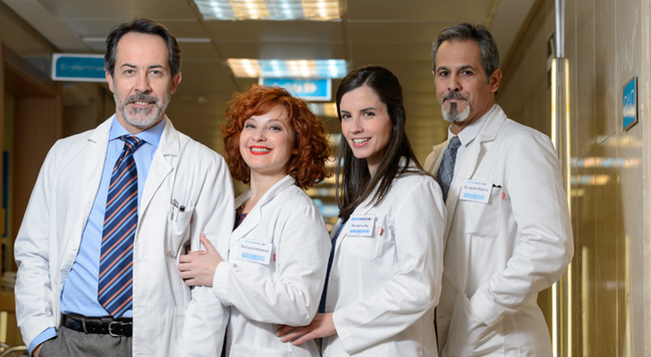 Parte del equipo de la ficción de Televisión Española