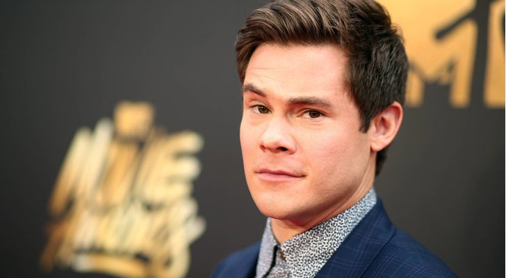 Adam Devine presentará los premios MTV Movie & TV