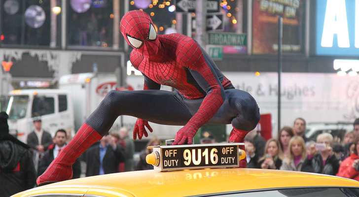 La película protagonizado por el superhéroe lidera su franja