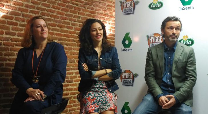 Patricia Pérez, Luis Canut y la directora de entretenimiento de Atresmedia, Irene Domínguez en la presentación de 'Los Hygge'
