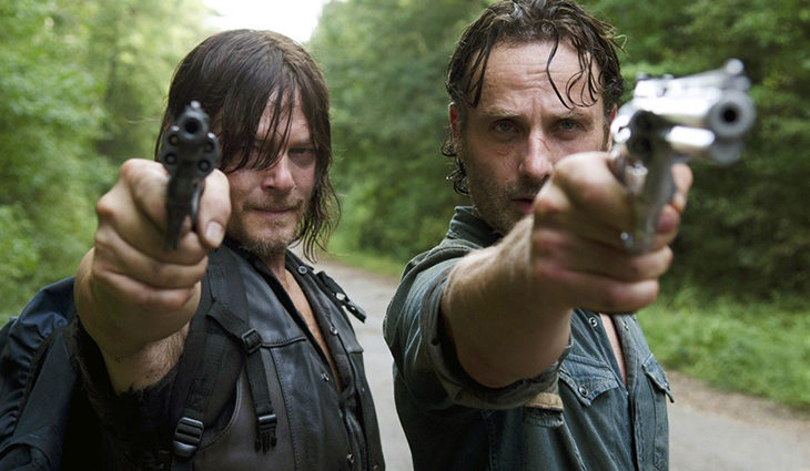 Imagen de uno de los capítulos de &#39;The Walking Dead&#39; con dos de lso protagonistas