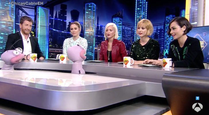 Pablo Motos, Blanca Suárez, Maggie Civantos y Nadia de Santiago en 'El Hormiguero'
