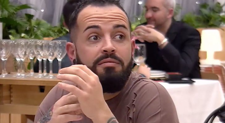 Un participante de 'First Dates', indignado con su cita