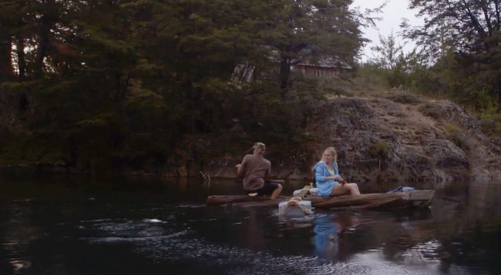 Clyde fue capaz de pescar mientras remaba hacia el refugio