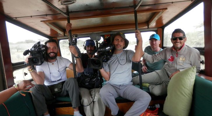 Jacobo Eireos junto al equipo de 'Los Gipsy Kings'