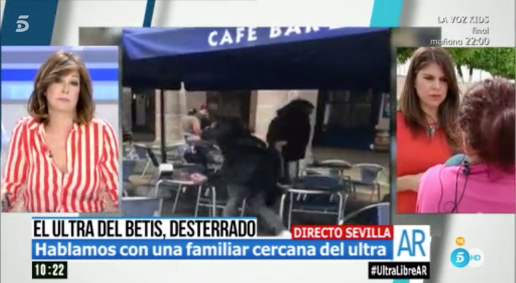 Ana Rosa Quintana discutiendo con la familiar del ultra