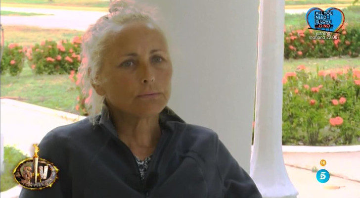 Lucía durante su entrevista con Lara Álvarez