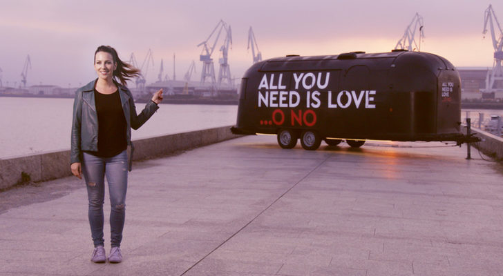 Irene Junquera muestra la caravana de 'All you need is love... o no'