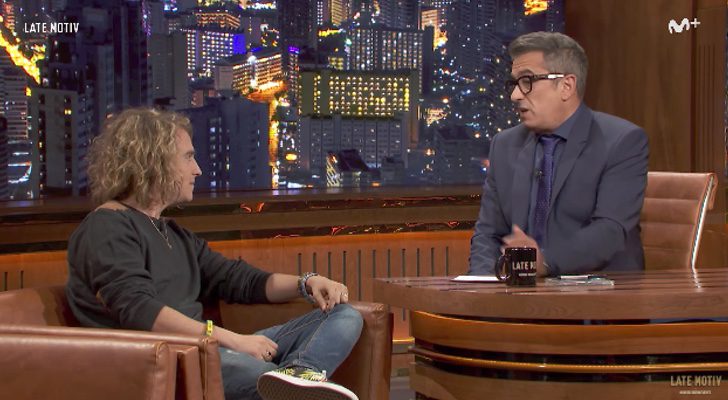 Manel Navarro con Buenafuente en 'Late Motiv'