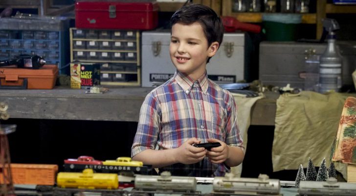 Iain Armitage es Sheldon en 'Young Sheldon'
