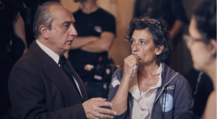 Gonzalo de Castro y Sílvia Quer en el rodaje de 'De ley a ley'