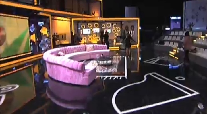 El plató de 'Hable con ellas' en Telecinco