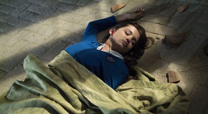 Carolina, inconsciente, tras caer del tejado en 'El internado'