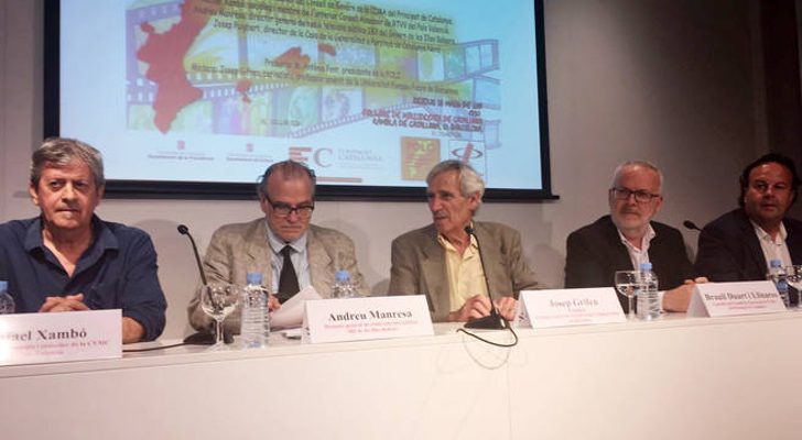 Imagen del debate de la Federació d'Organitzacions per la Llengua