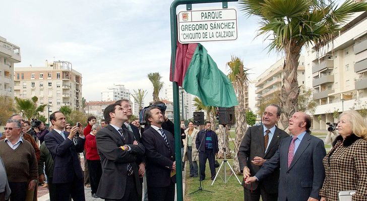 Momento de la inauguración de la plaza de Chiquito de la Calzada en su Málaga natal