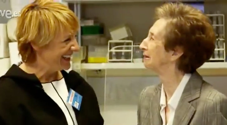 Blanca Portillo con una de las protagonistas de &#39;Ellas&#39;