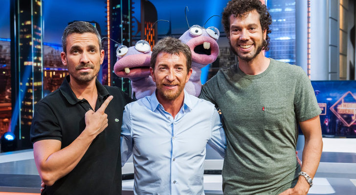 Pablo Motos con Juan y Damián en 'El hormiguero'
