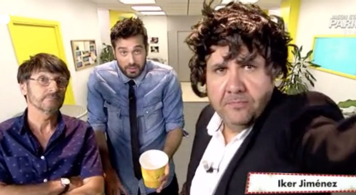 Dani, Flo y Carlos Chamarro en la parodia de 'Cámera café' en 'Dani&Flo'