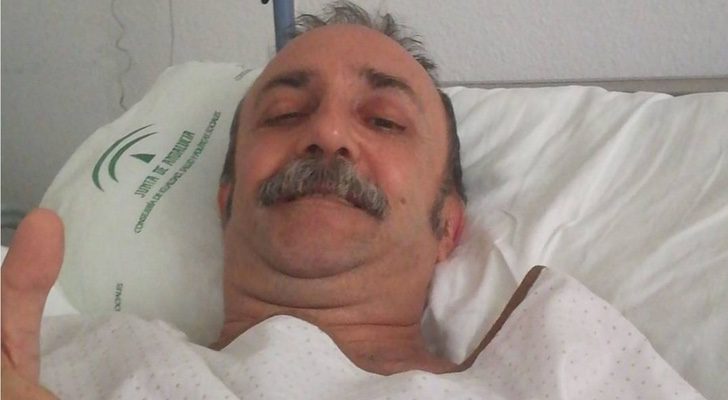 Santi Rodríguez en el hospital, tras sufrir un infarto de miocardio