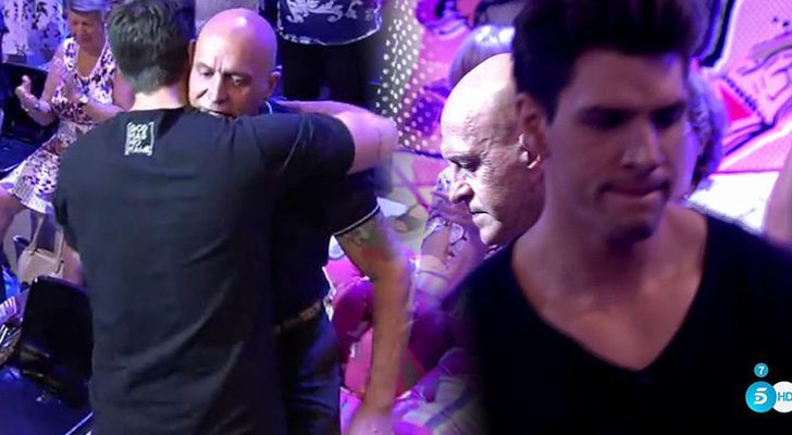 Kiko y Diego Matamoros dándose un abrazo en 'Sálvame'