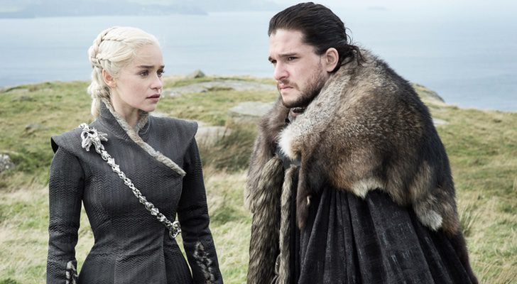 Kit Harington y Emilia Clarke en 'Juego de Tronos'