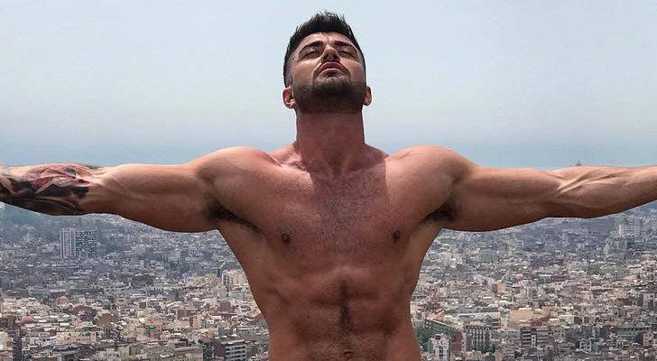 Rogan O'Connor posa en su Instagram