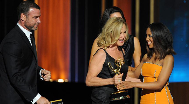 Jessica Lange recoge su Emmy por 'American Horror Story: Coven'