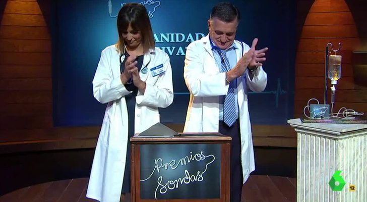 El Gran Wyoming y Sandra Sabatés en los premios Sonda